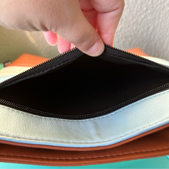 doTERRA Cross Body Adjustable Bag Purse  Blue White Brown Color Block NEW - Picture 6 of 11